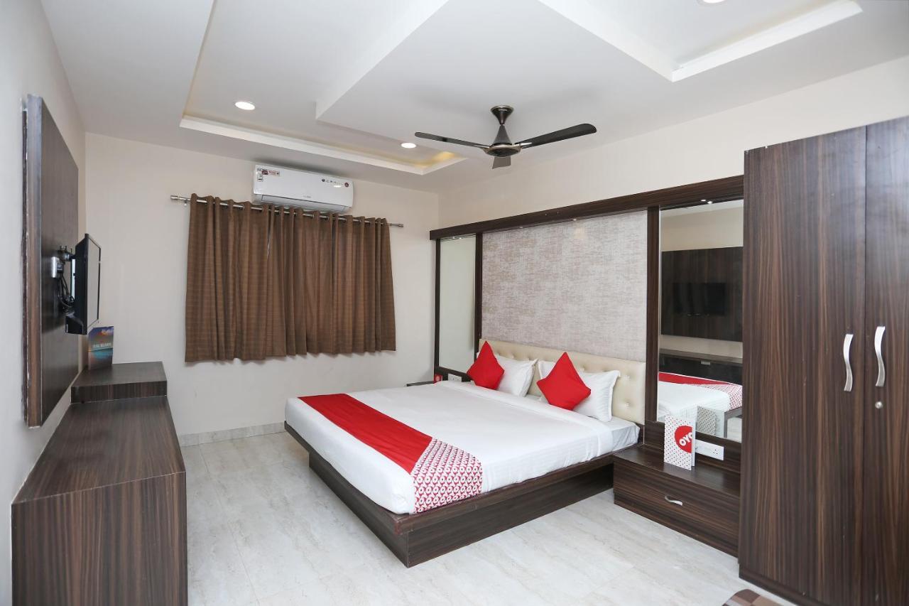 Oyo 15861 Hotel Shivganga Comfort Zone Rāipur Esterno foto