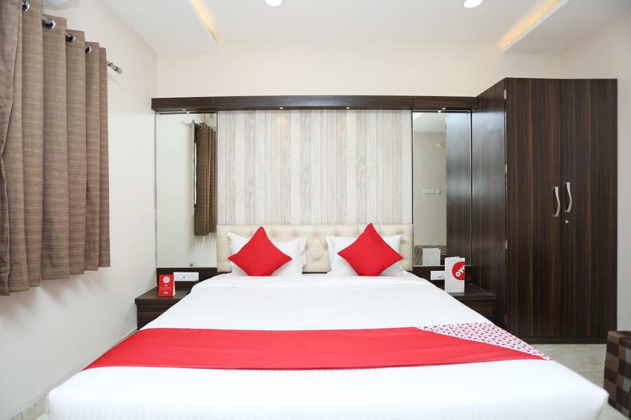 Oyo 15861 Hotel Shivganga Comfort Zone Rāipur Esterno foto